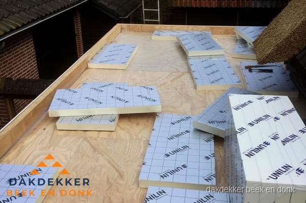 PIR isolatieplaten leggen op plat dak in Beek en Donk PIR isolatieplaten leggen op plat dak in Beek en Donk