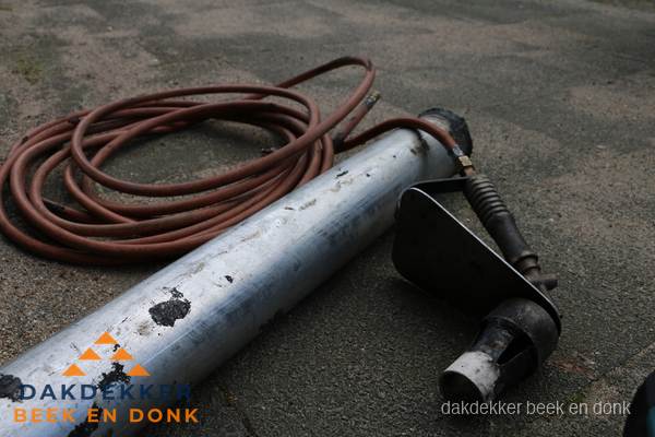 Dakdekker gasbrander en gereedschap voor spoedklus in Beek en Donk Dakdekker gasbrander en gereedschap voor spoedklus in Beek en Donk